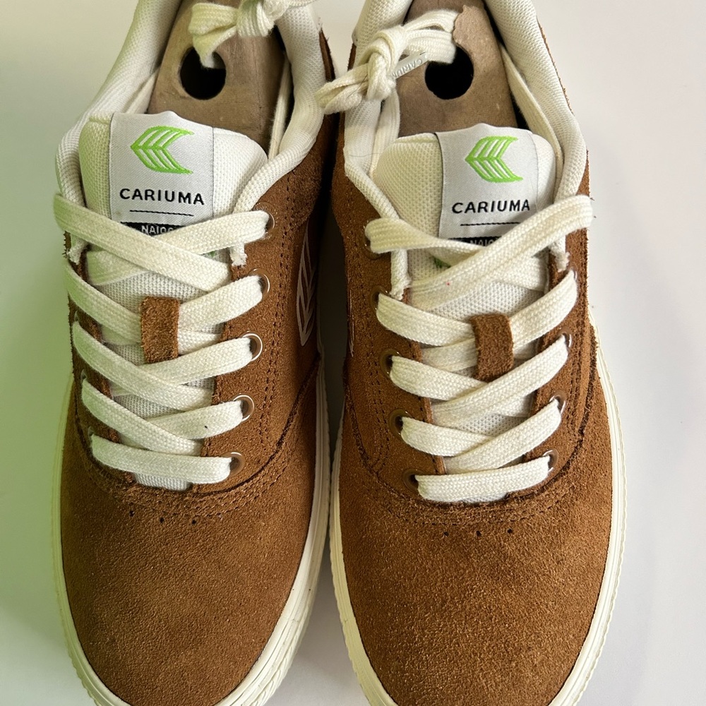 Cariuma Brown and White Athletic Shoes